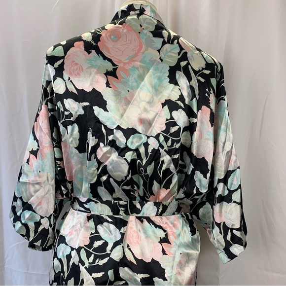 Vintage Floral Kimono Robe - Picture 6 of 8